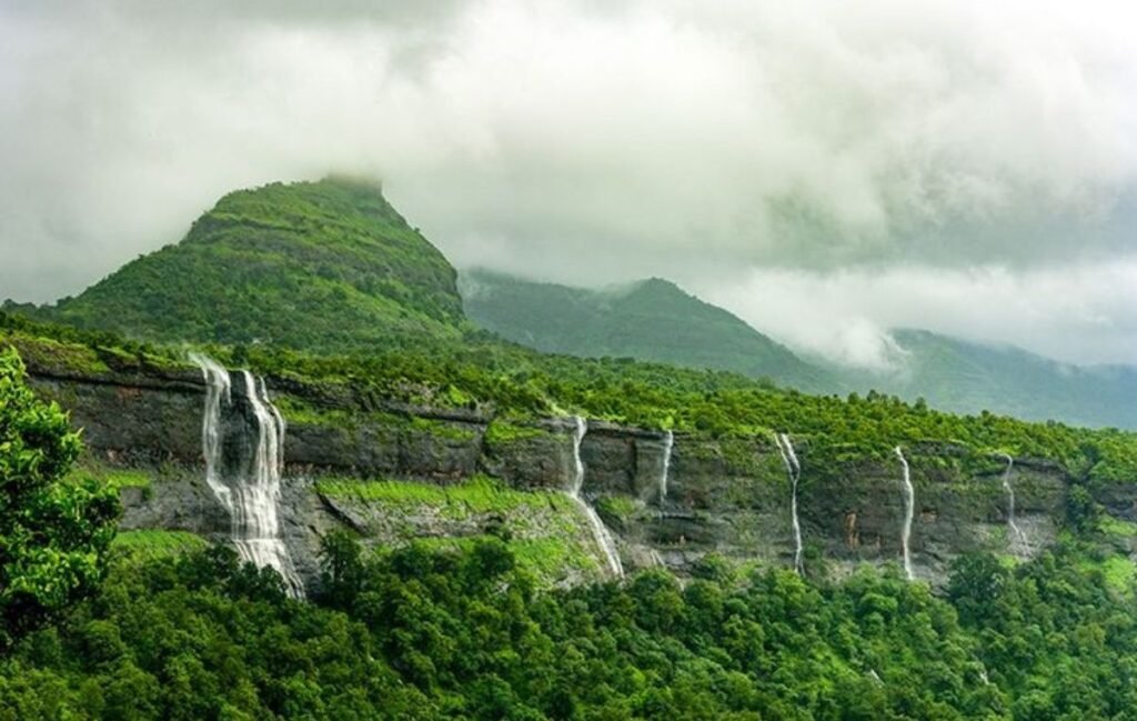 Charming Places to Visit in South India for Nature Lovers